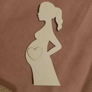 tekturka kobieta w ciąży z serduszkiem